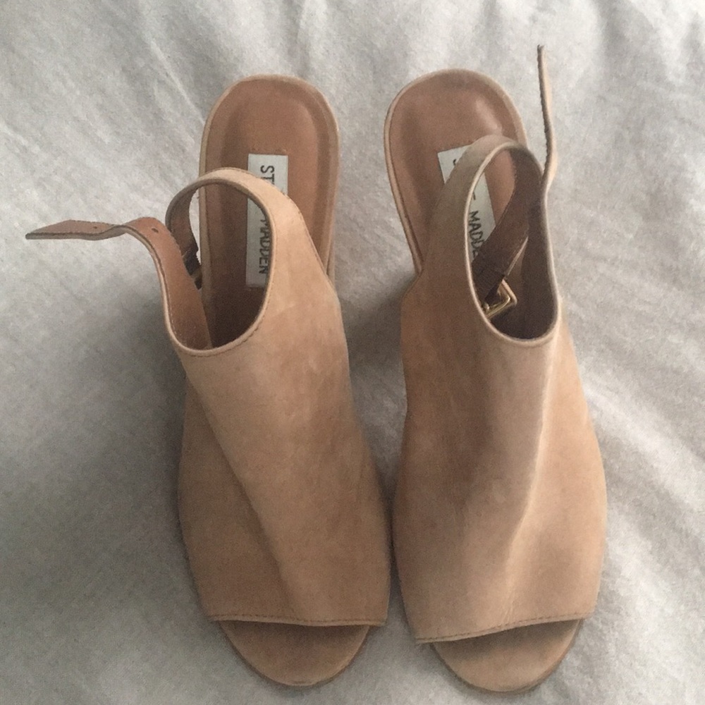 Steve Madden nude block heel SZ 8.5